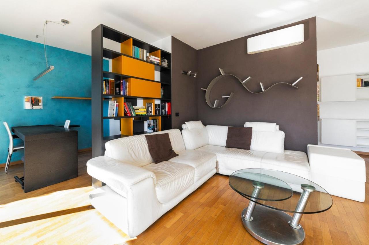 Milano Rogoredo Apartment With Garage Exterior photo