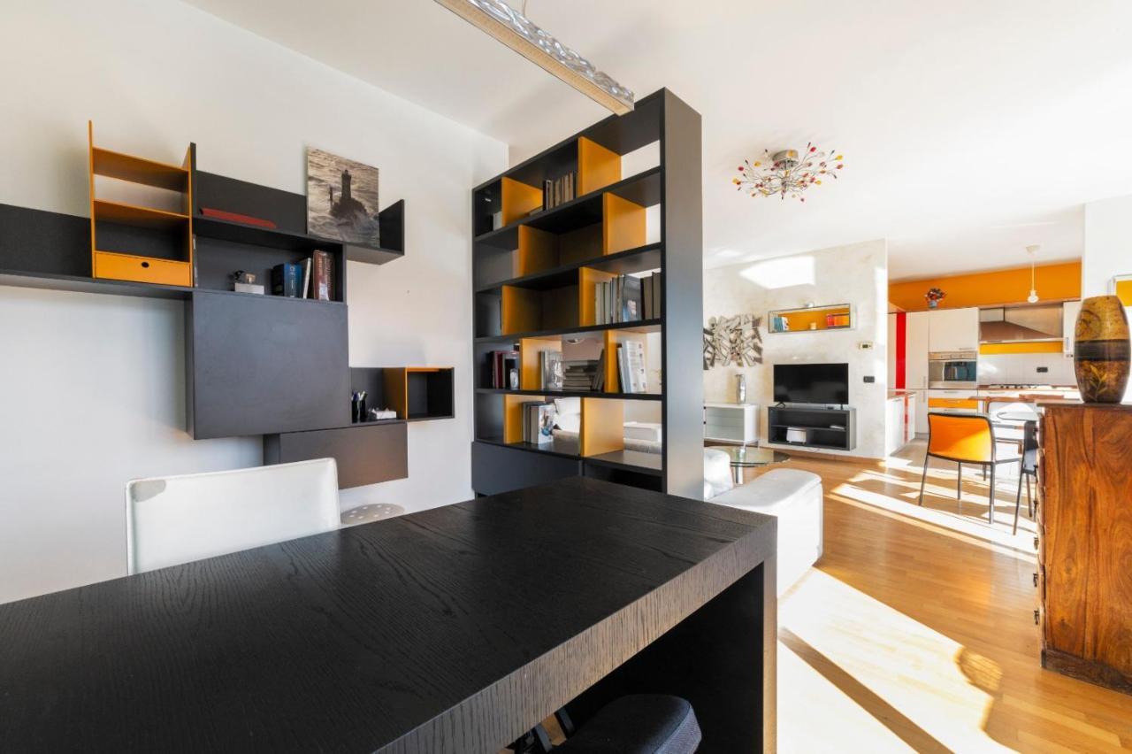 Milano Rogoredo Apartment With Garage Exterior photo