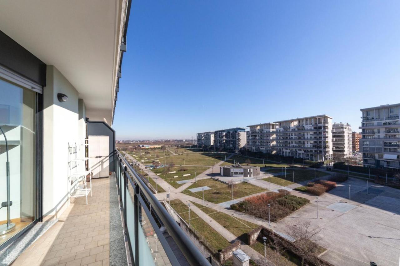 Milano Rogoredo Apartment With Garage Exterior photo